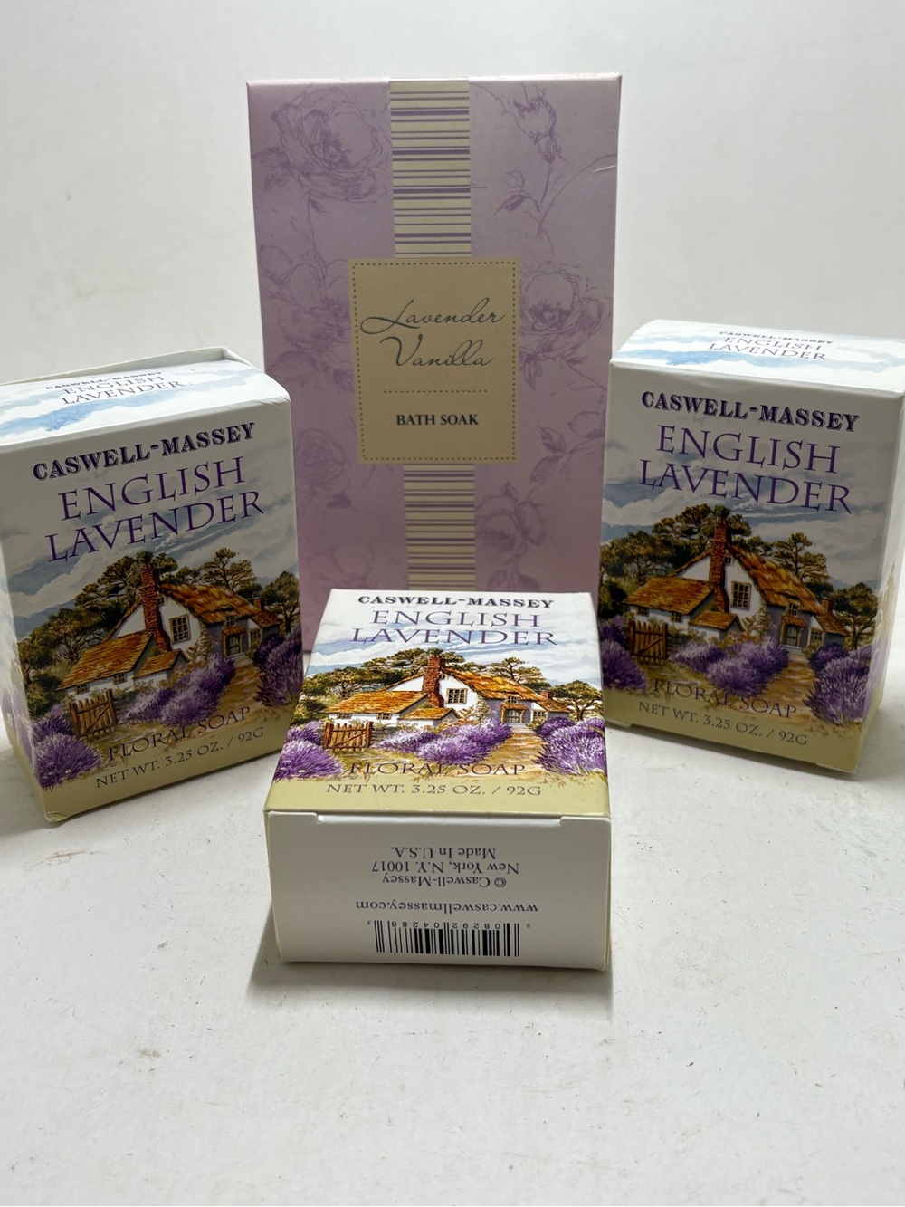 Caswell-Massey English lavender soap trio ( 3.25 oz)  Lavendar Vanilla Bath Soak